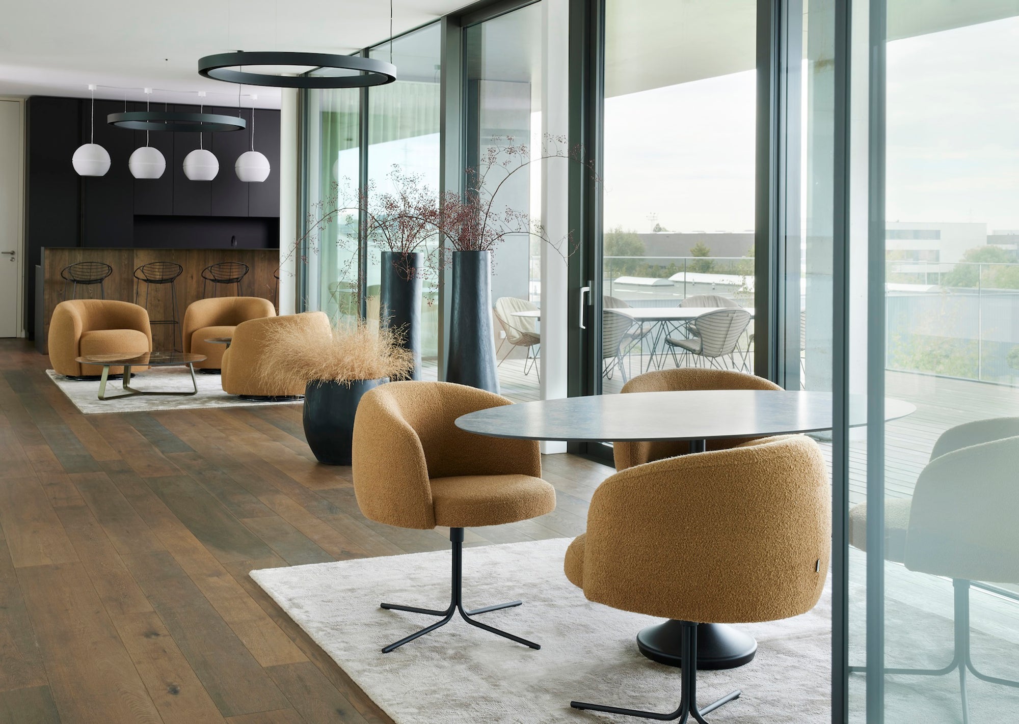 Olivo Lounge Chair