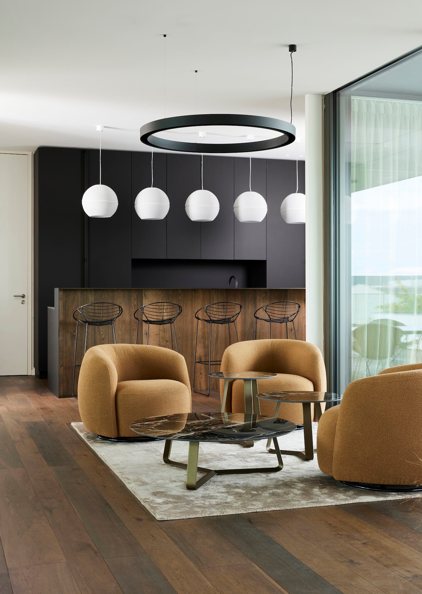 Olivo Lounge Chair