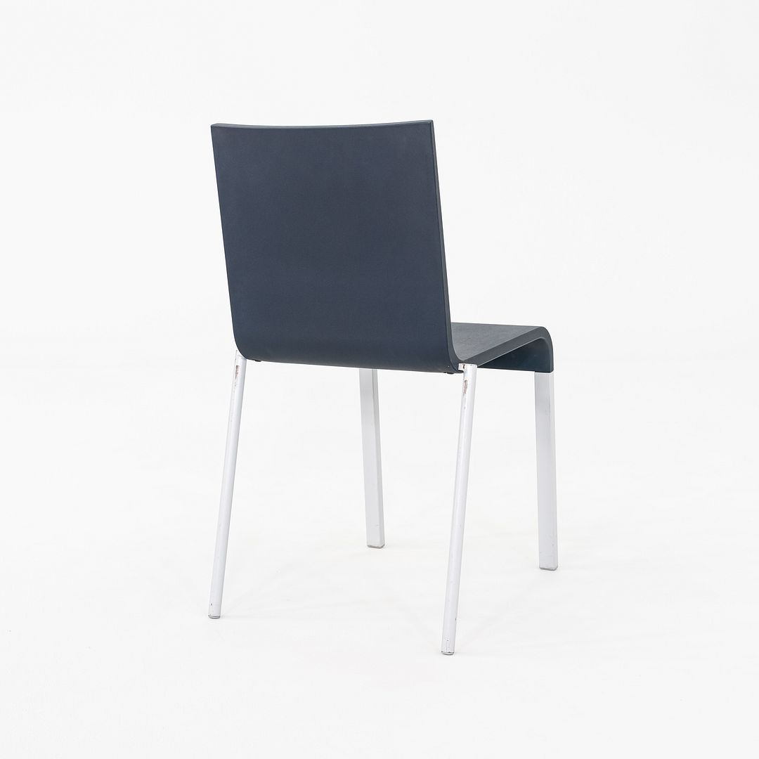 .03 Stacking Dining Chair