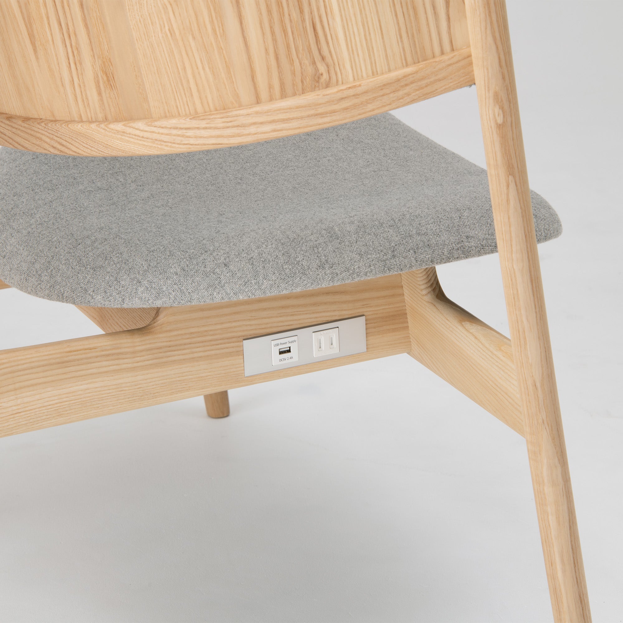 Flan Lounge Chair with Headrest
