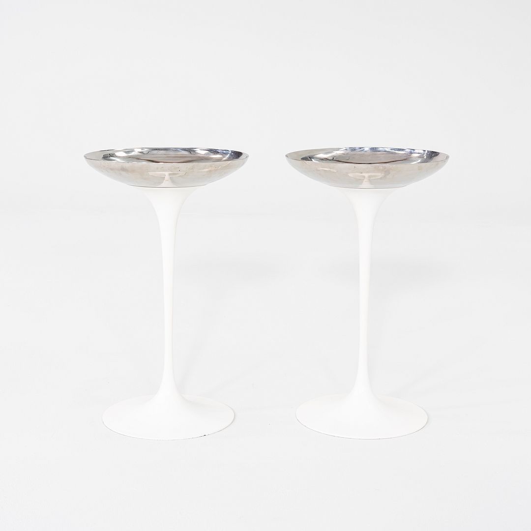 Pedestal Round Ashtray