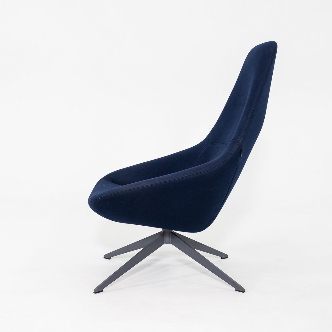 Famiglia Lounge Chair with 4 Star Swivel Base, Model FMG1405
Famiglia Footstool, Model FMGFS
