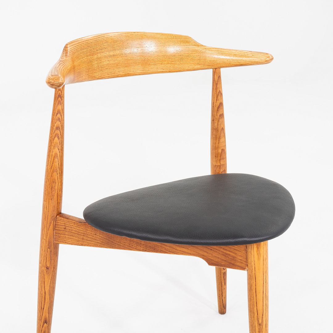 FH4103 Heart Chair