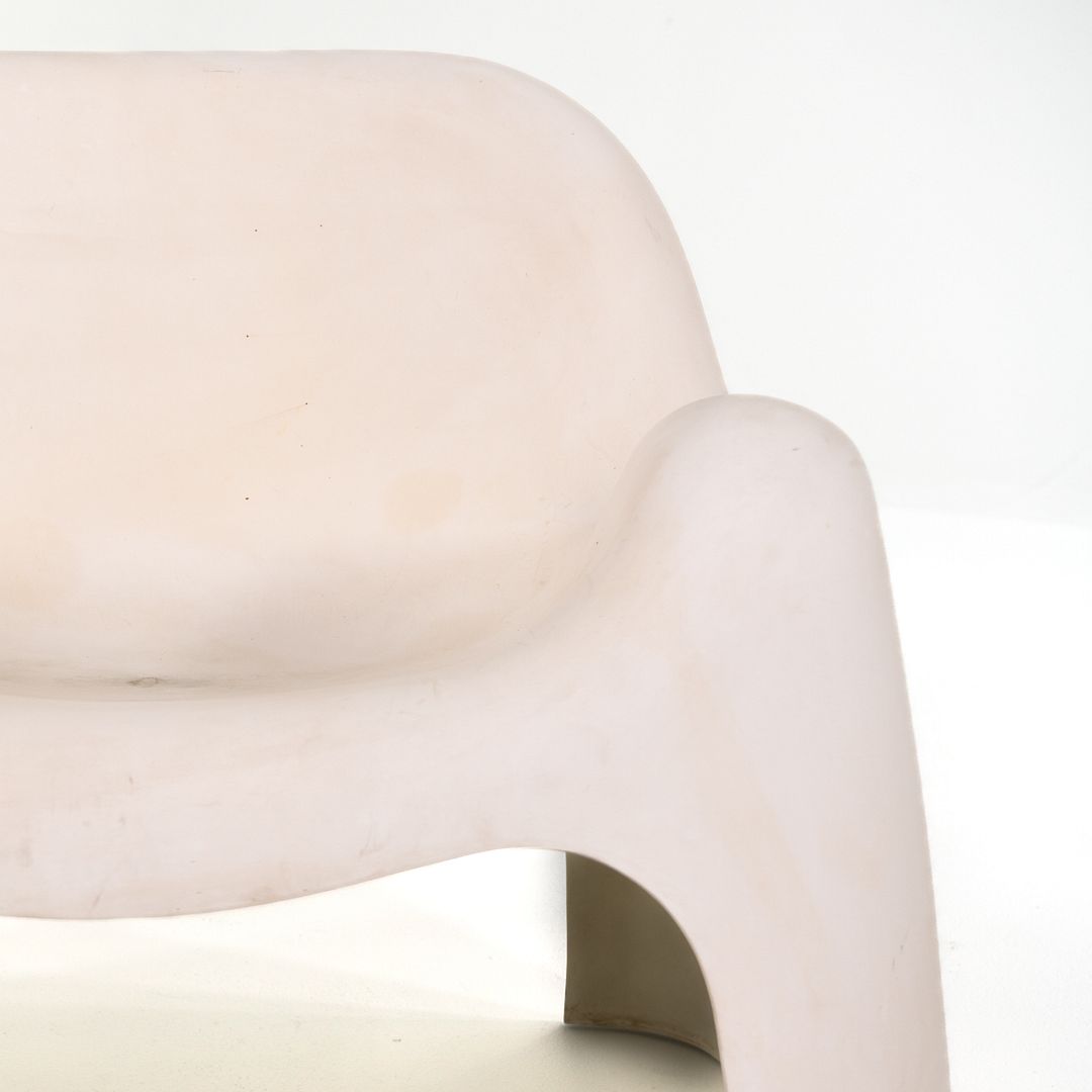 Toga Lounge Chair