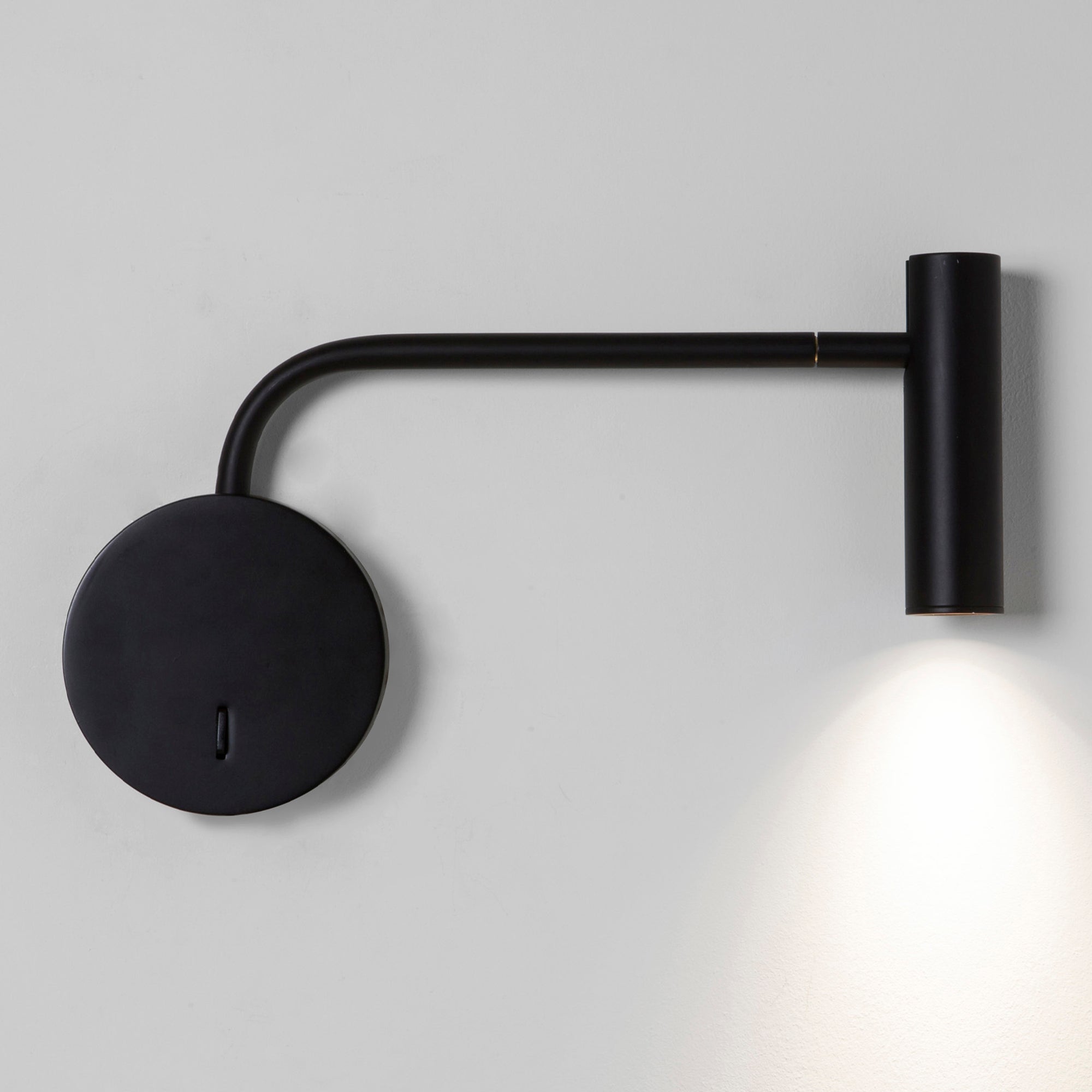 Enna Wall Lamp