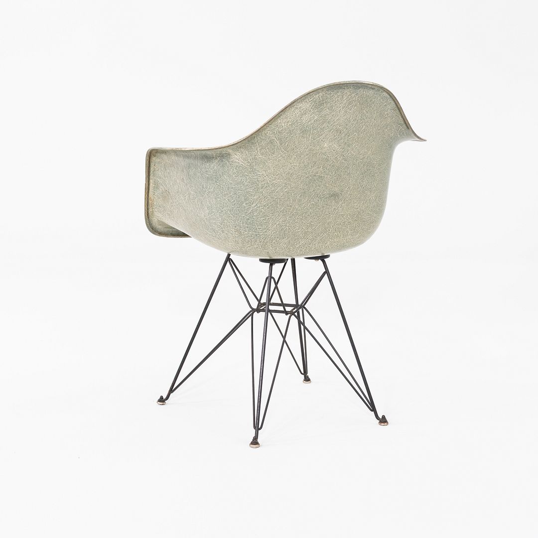 DAR Armchair