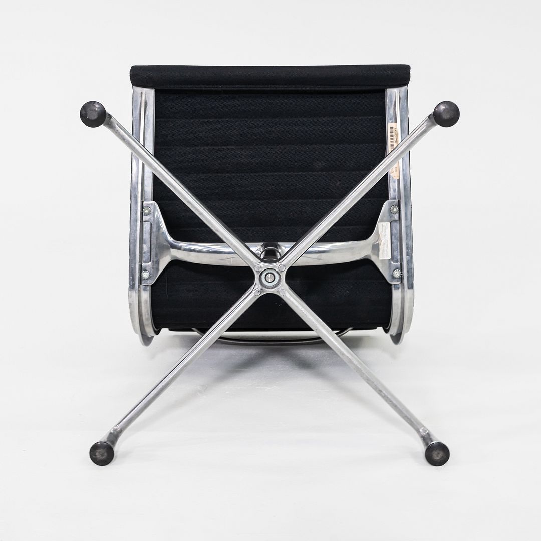 Aluminum Group Management Desk Chair, Model EA306S