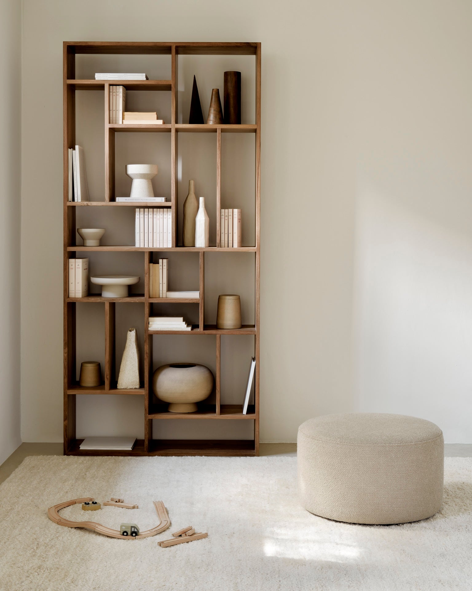 Barrow Pouf