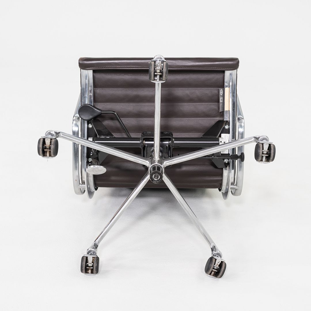 Aluminum Group Executive Desk Chair, Model EA337