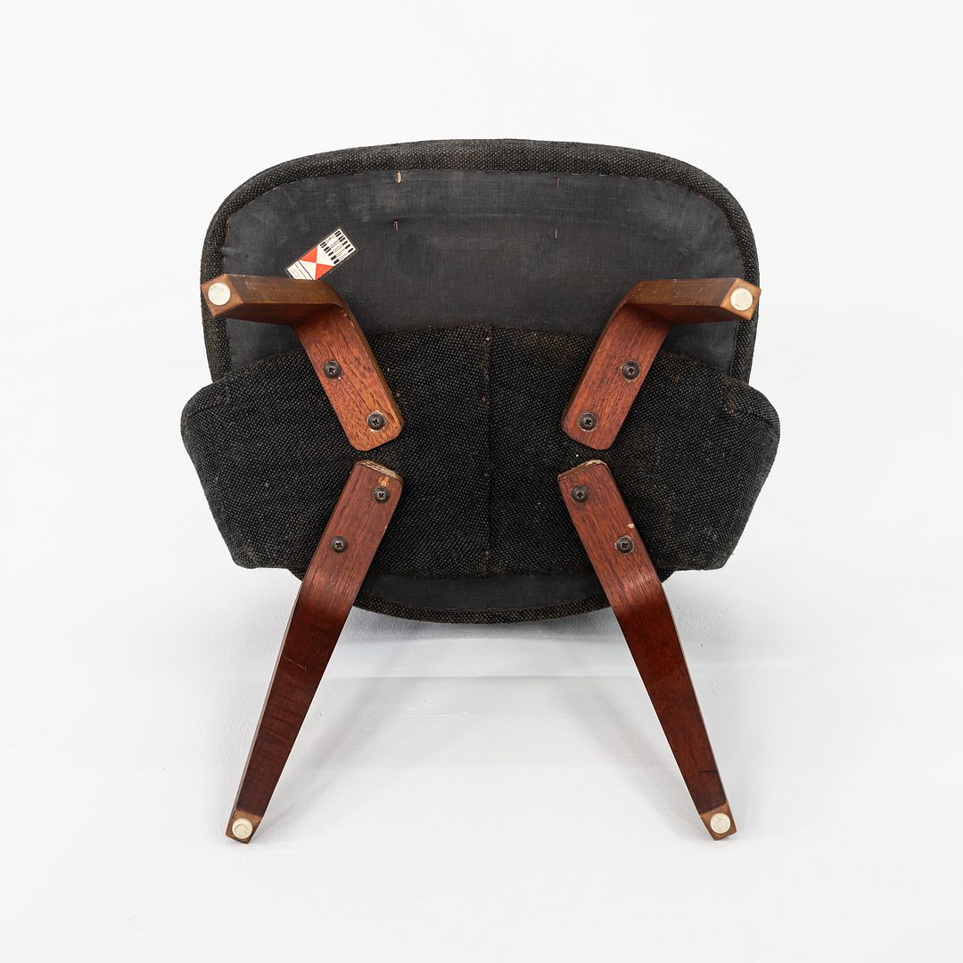 Saarinen Executive Side Chair