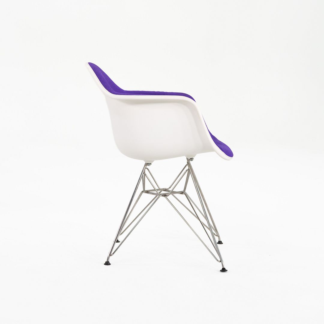 DAR Armchair
