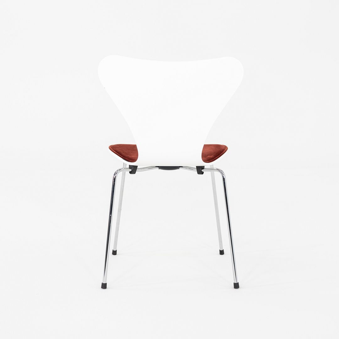 Series 7 Chair, Model 3107