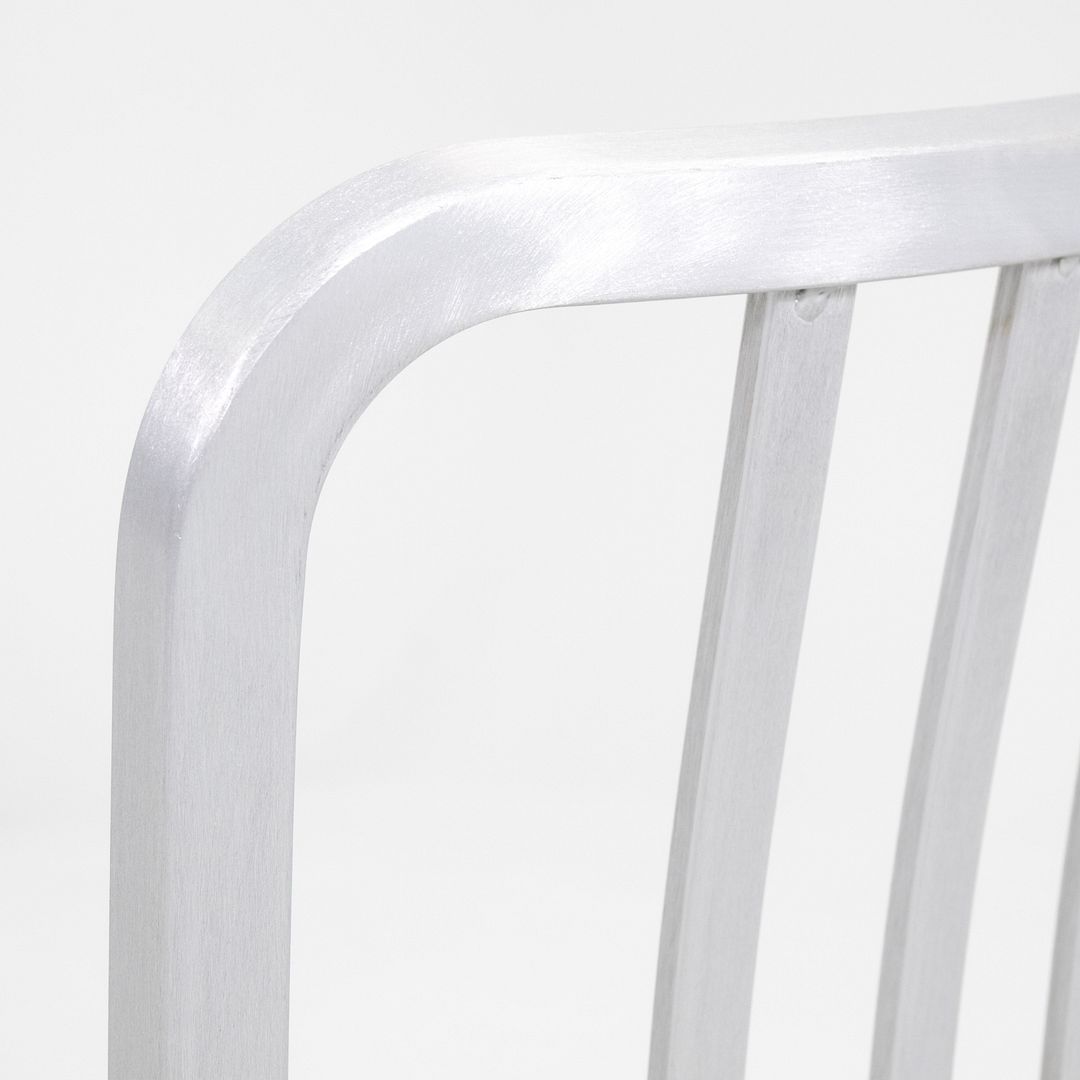 1006 Heritage Stacking Chair