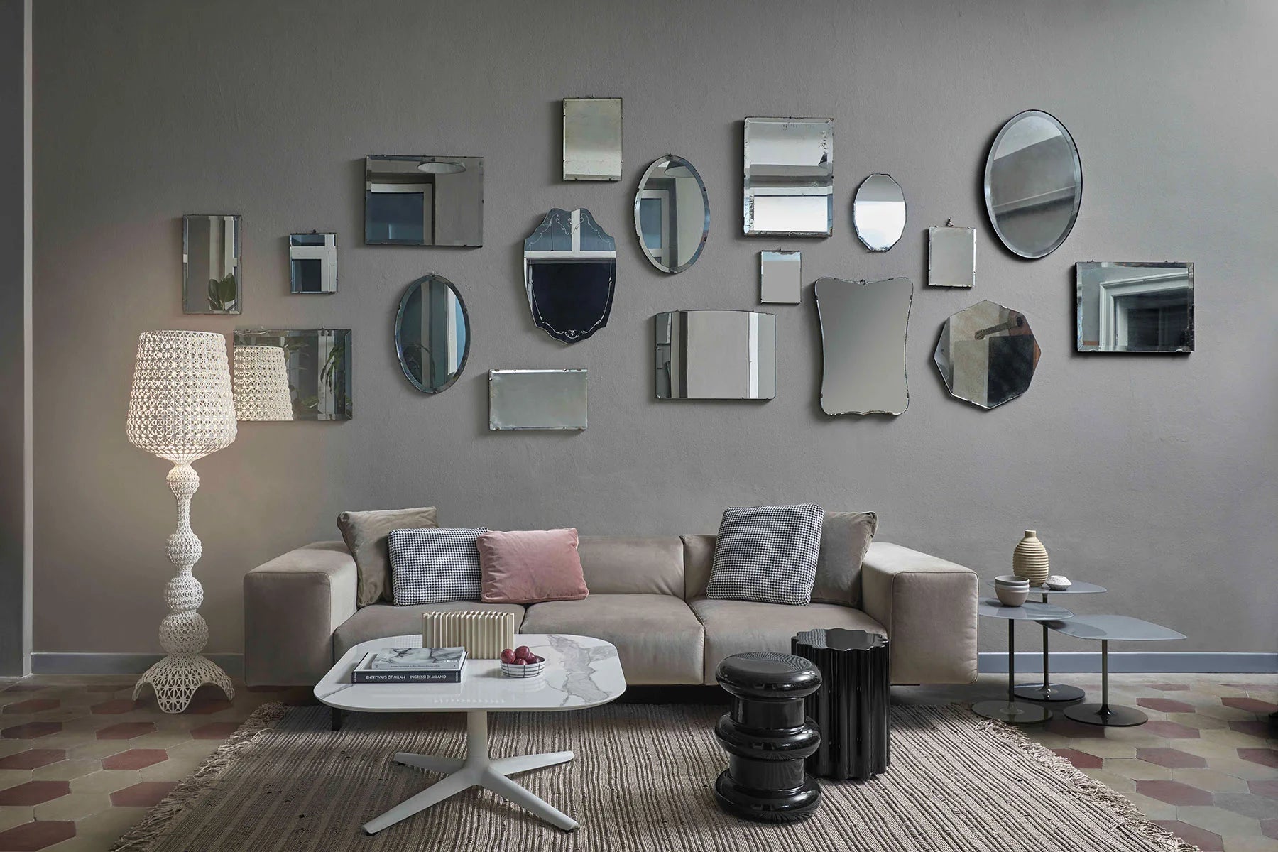 Colonna Stool