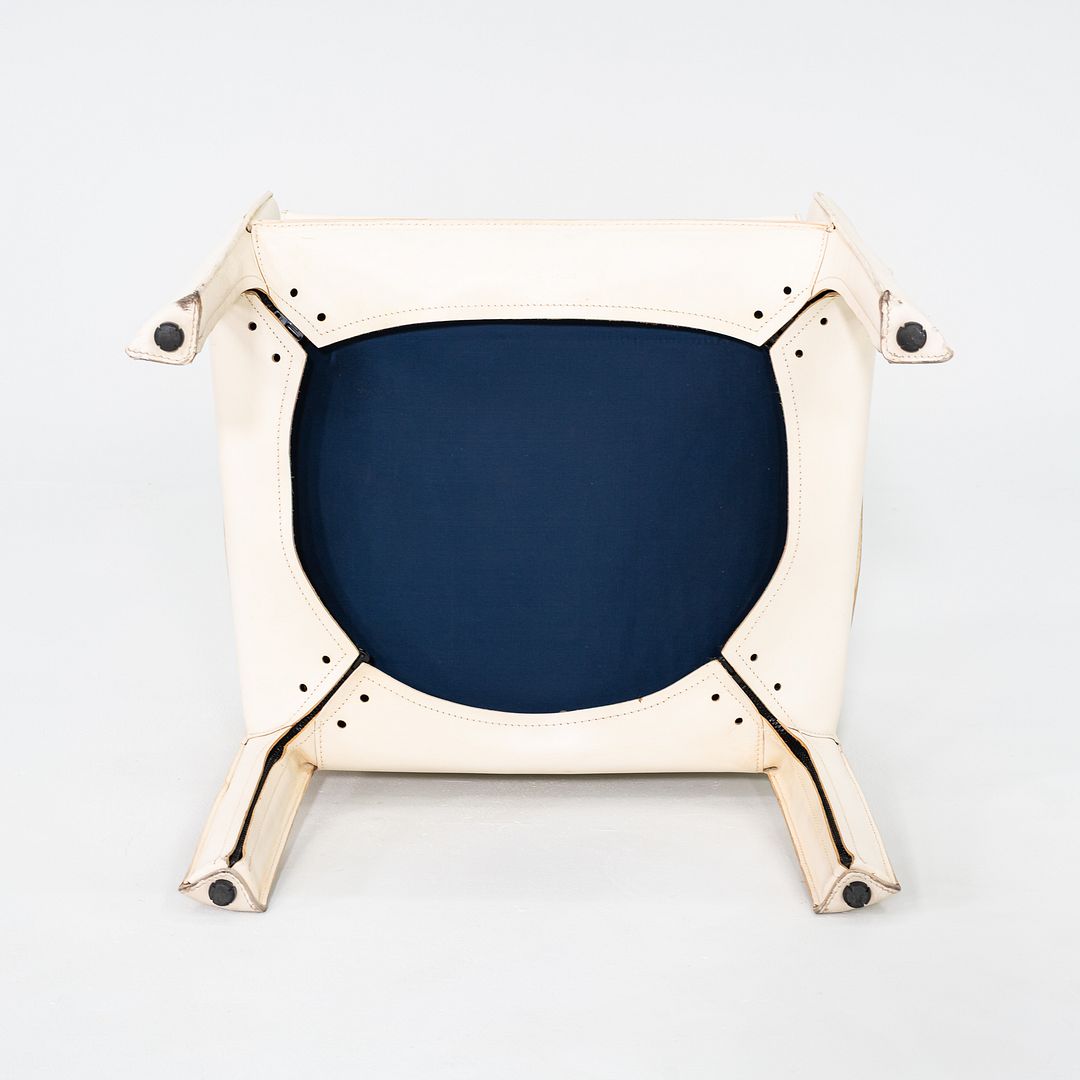 Cab 414 Lounge Chair