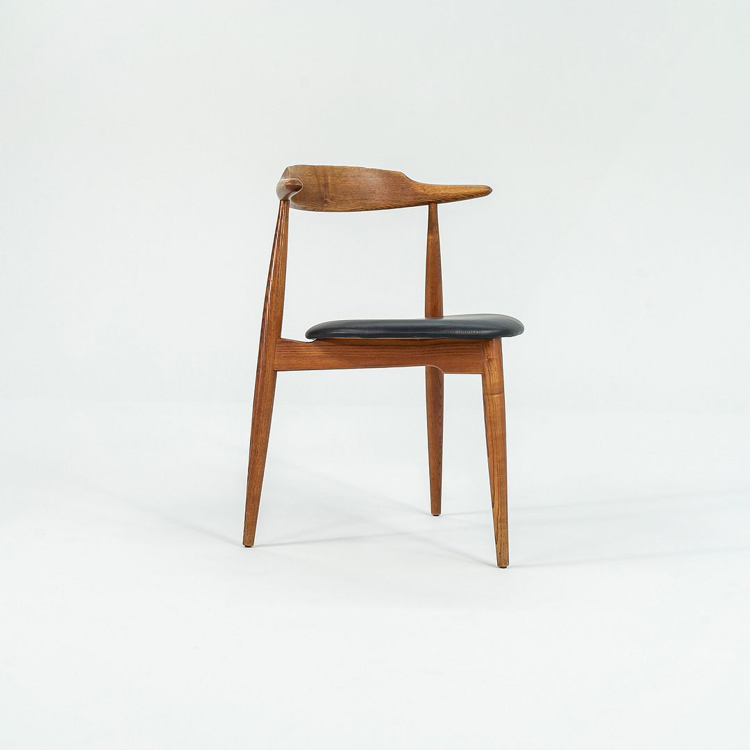 FH4104 Heart Chair