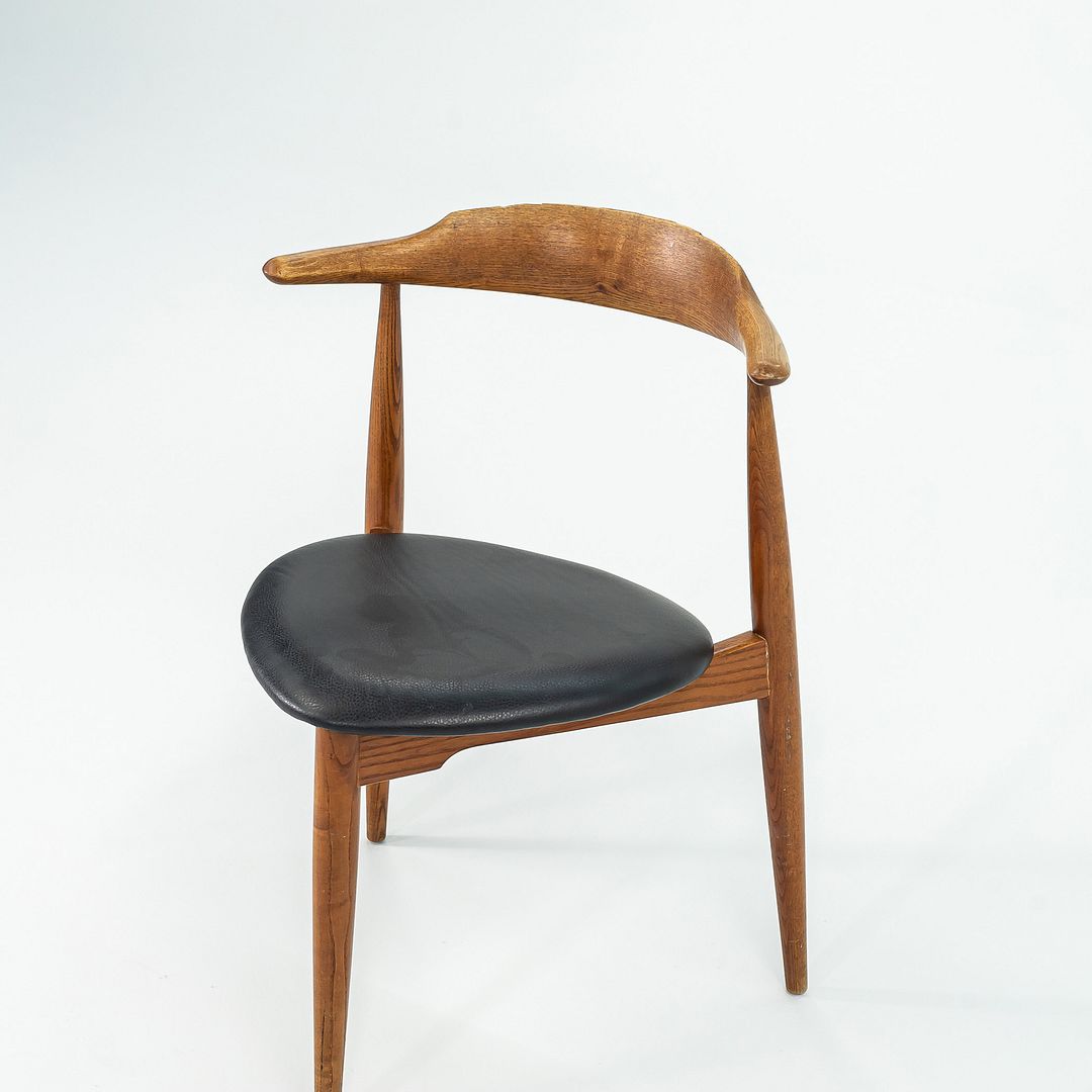 FH4104 Heart Chair