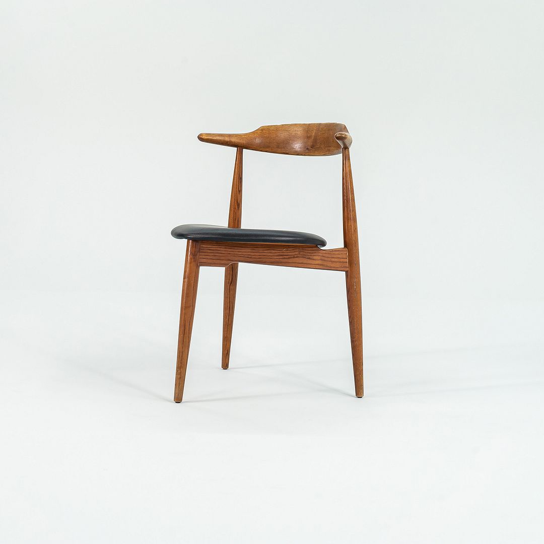 FH4104 Heart Chair