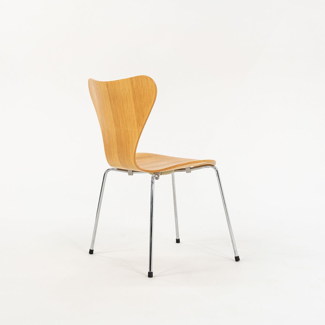 Fritz Hansen Series 7 Side Chair, Model 3107