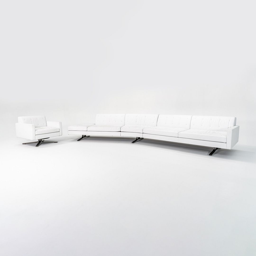 Kennedee Sofa / Sectional