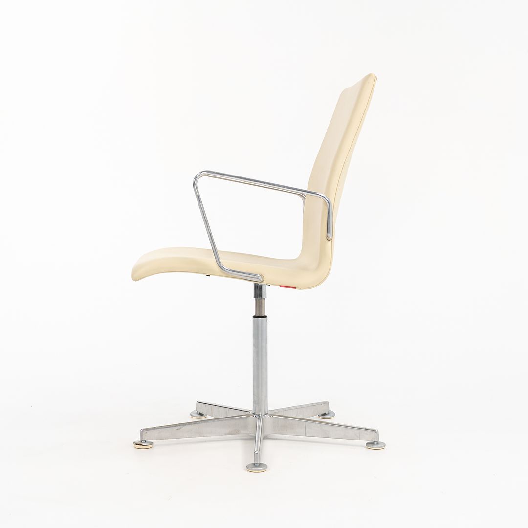 Oxford Chair, Model 3291W