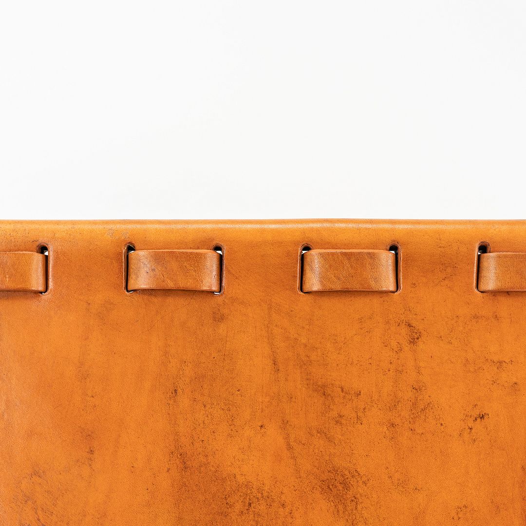 TG-19 Sling Ottoman
