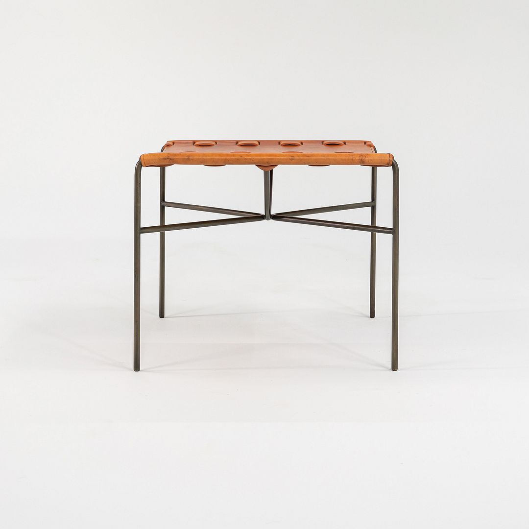 TG-19 Sling Ottoman