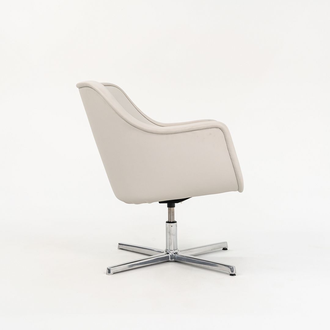 Bumper Lounge Chair with Arms