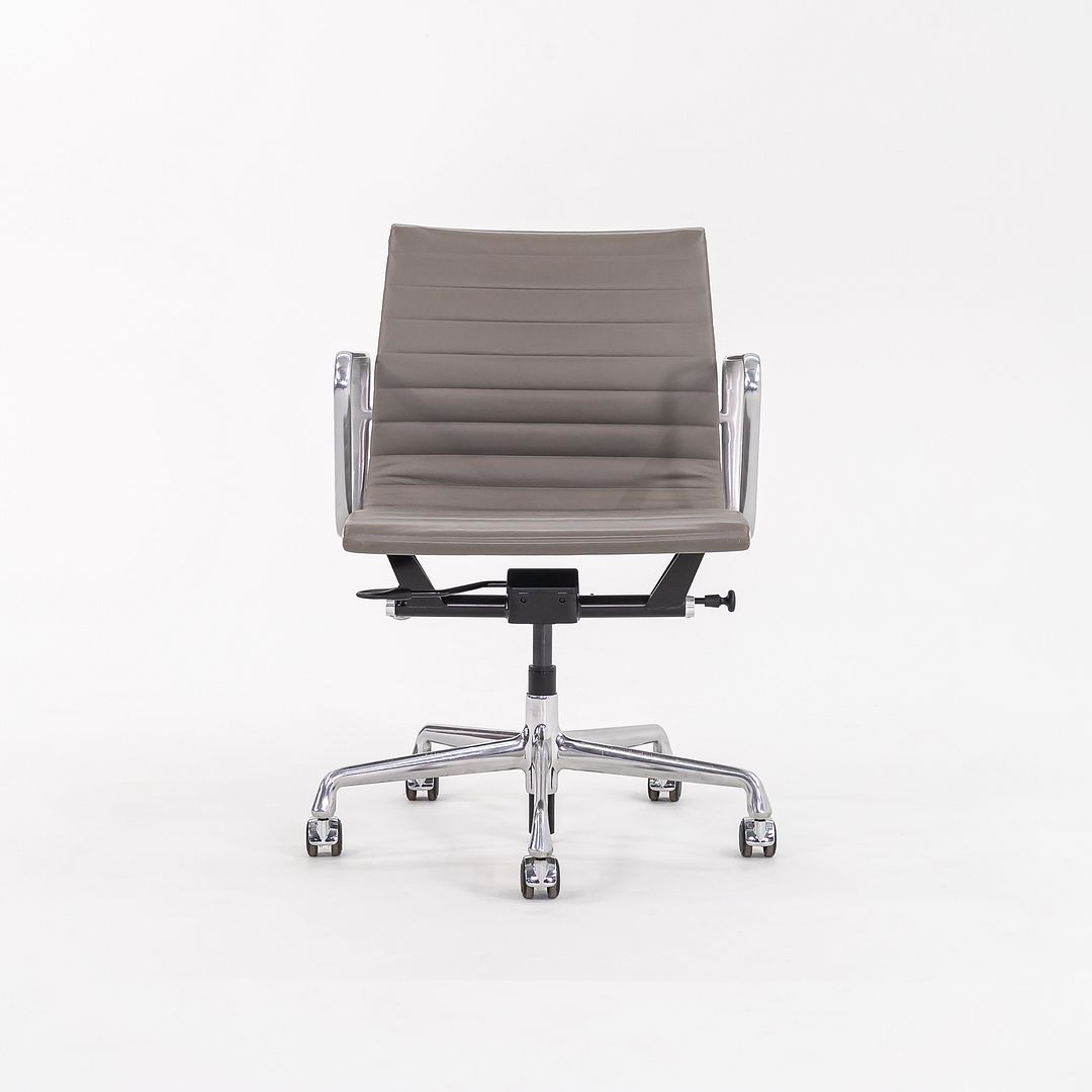 Aluminum Group Management Desk Chair, Model EA335