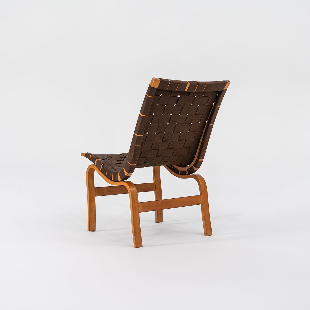 Model 41 Eva Reading Chair