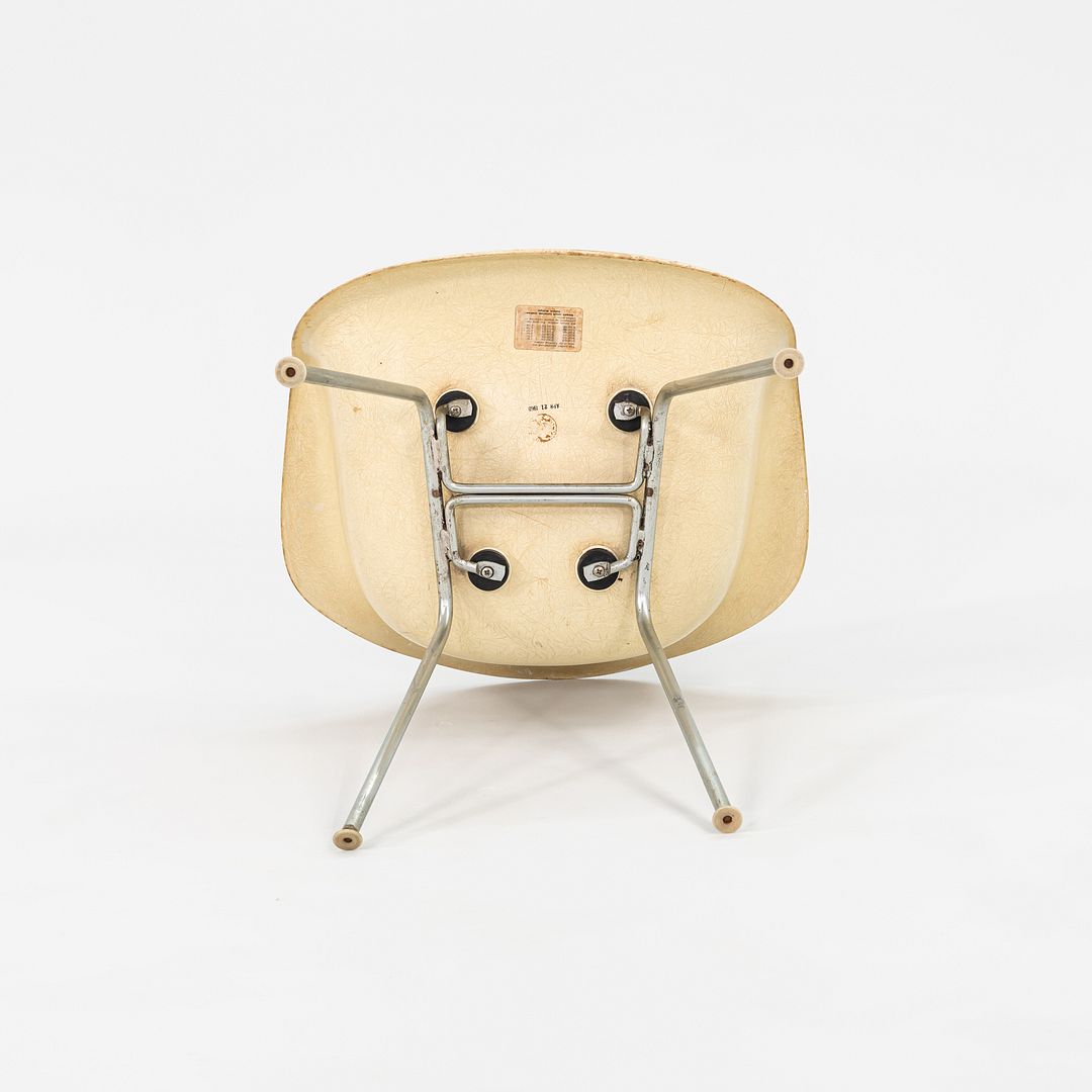 DAX Chair