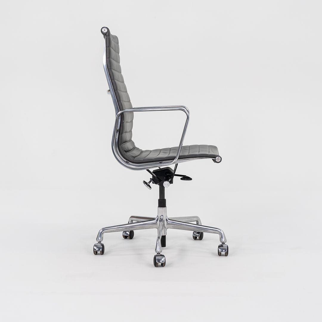 Aluminum Group Executive Desk Chair, EA337