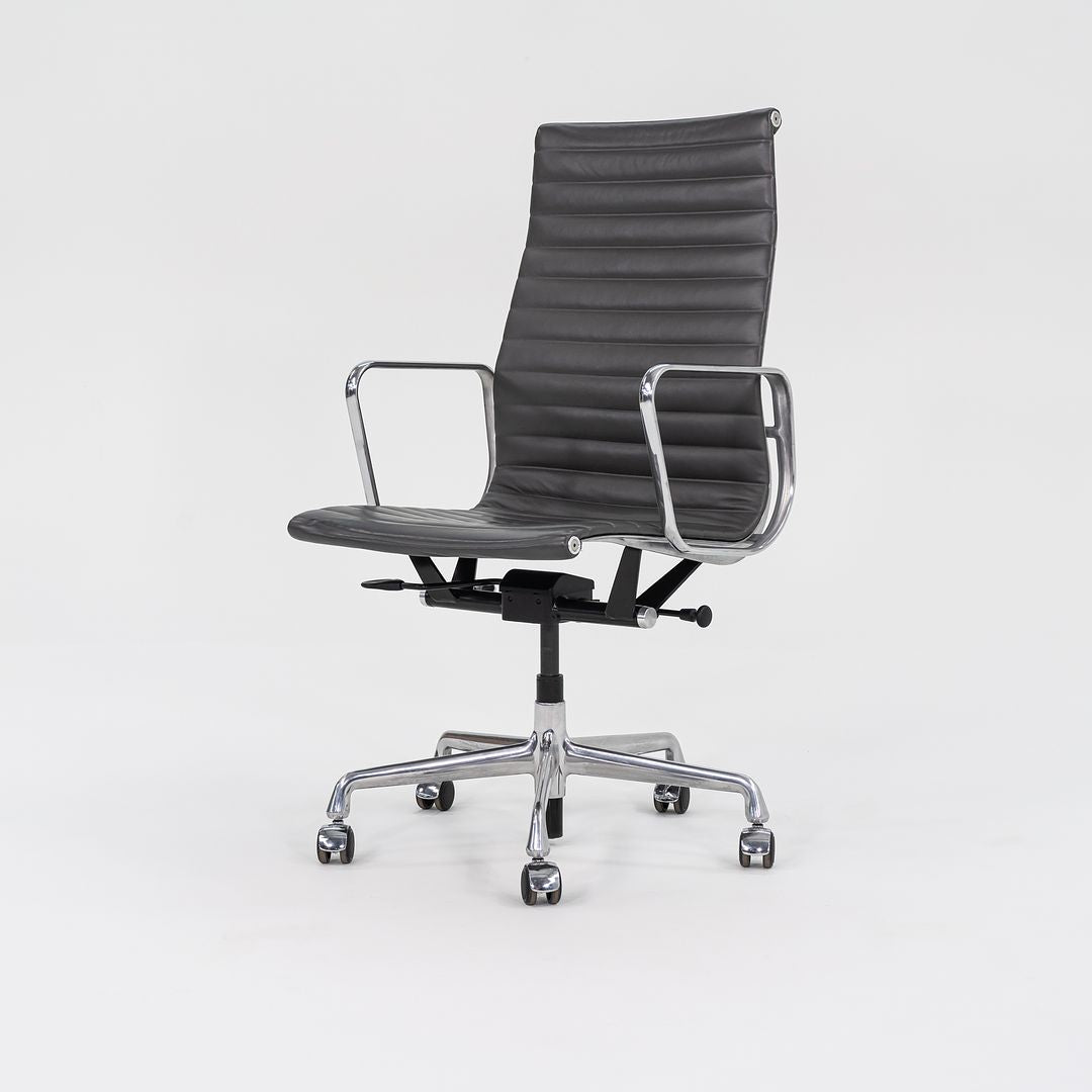 Aluminum Group Executive Desk Chair, EA337