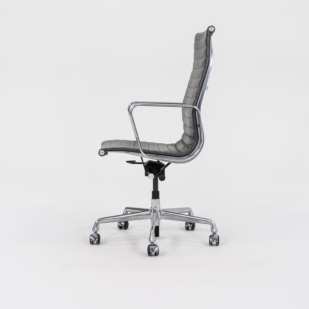 Aluminum Group Executive Desk Chair, EA337
