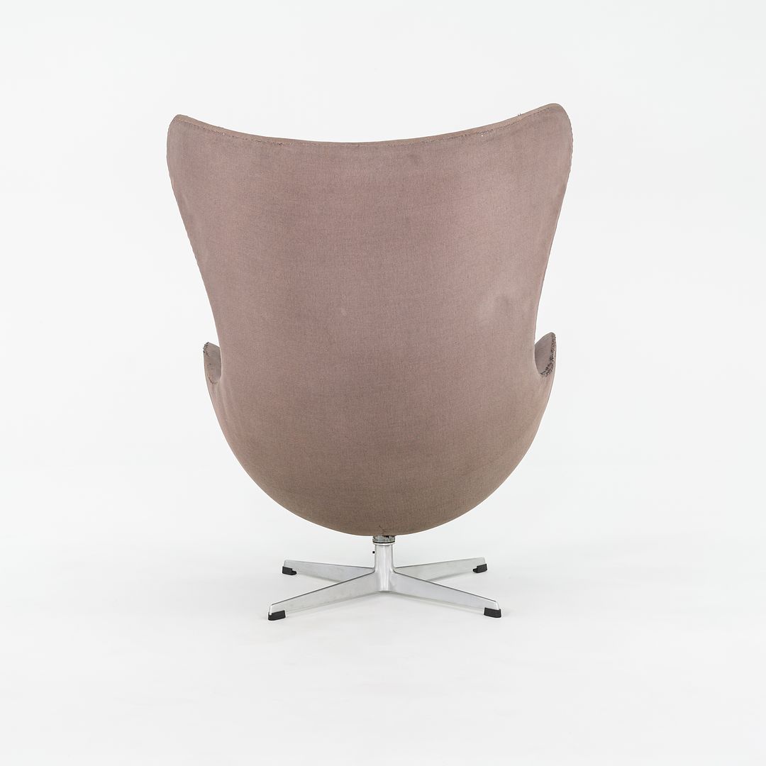 Egg Lounge Chair, Model 3316