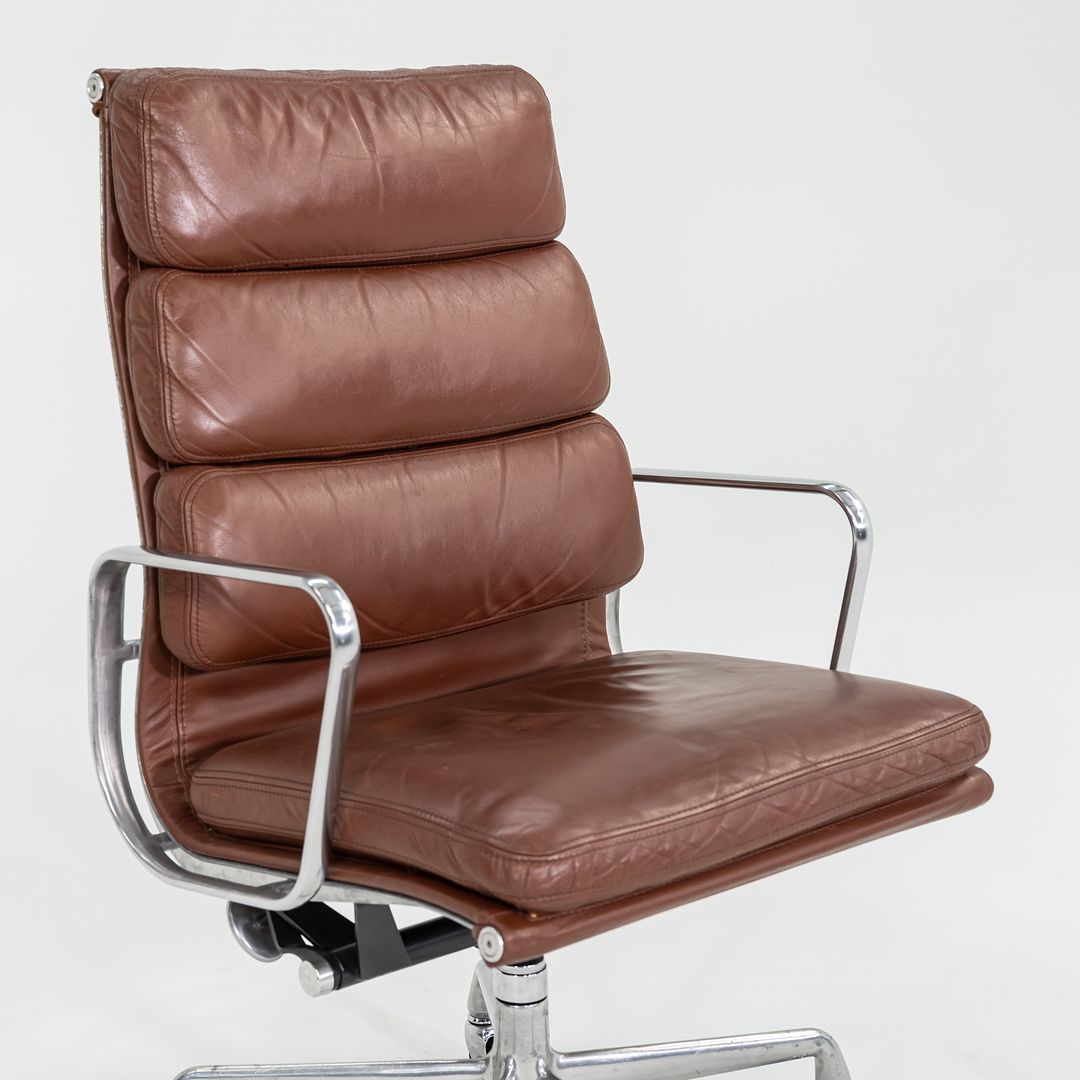 Soft Pad Executive Desk Chair, Model EA437