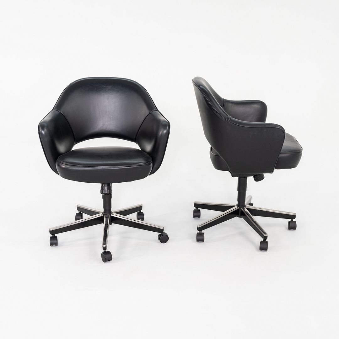 Saarinen Executive Swivel Arm Chair