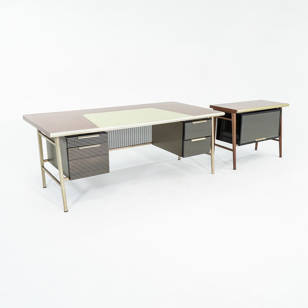 Italic Cabinet