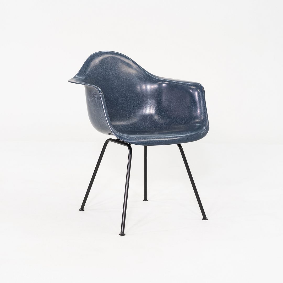 DAX Chair