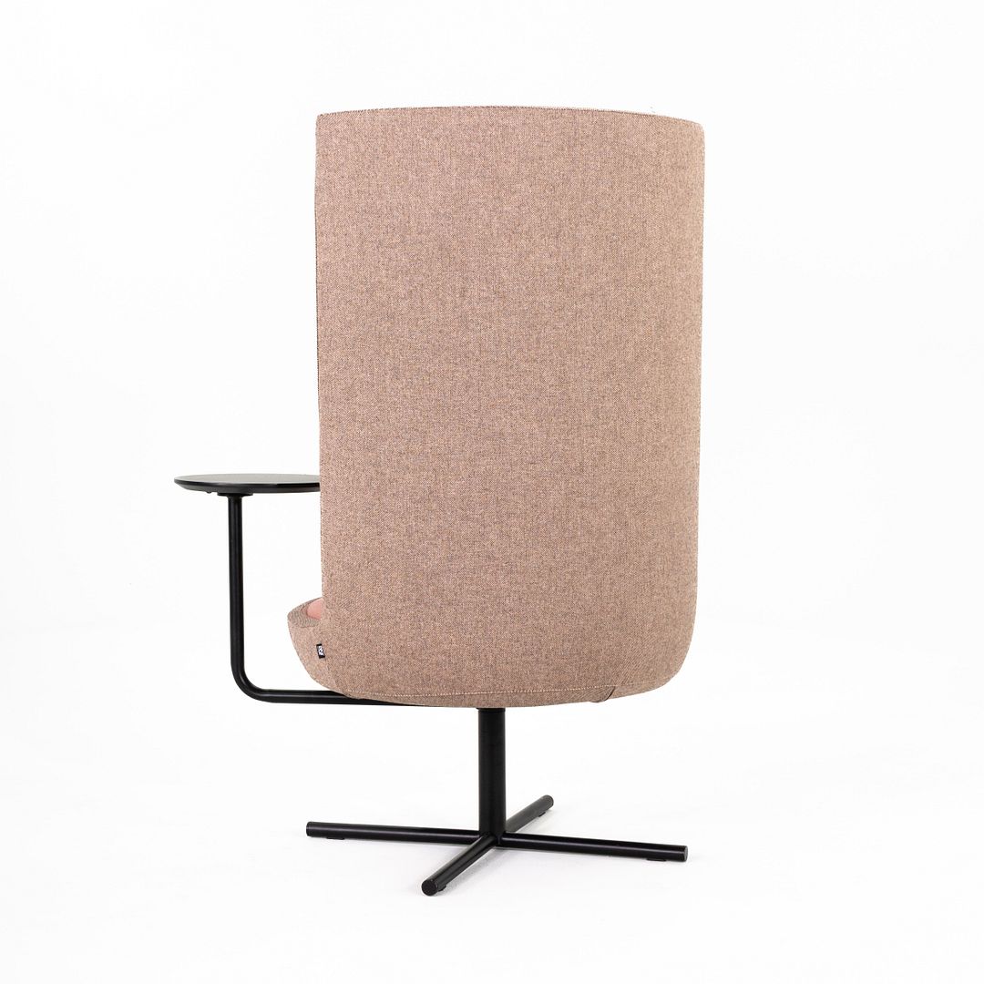 Round Private Lounge Chair