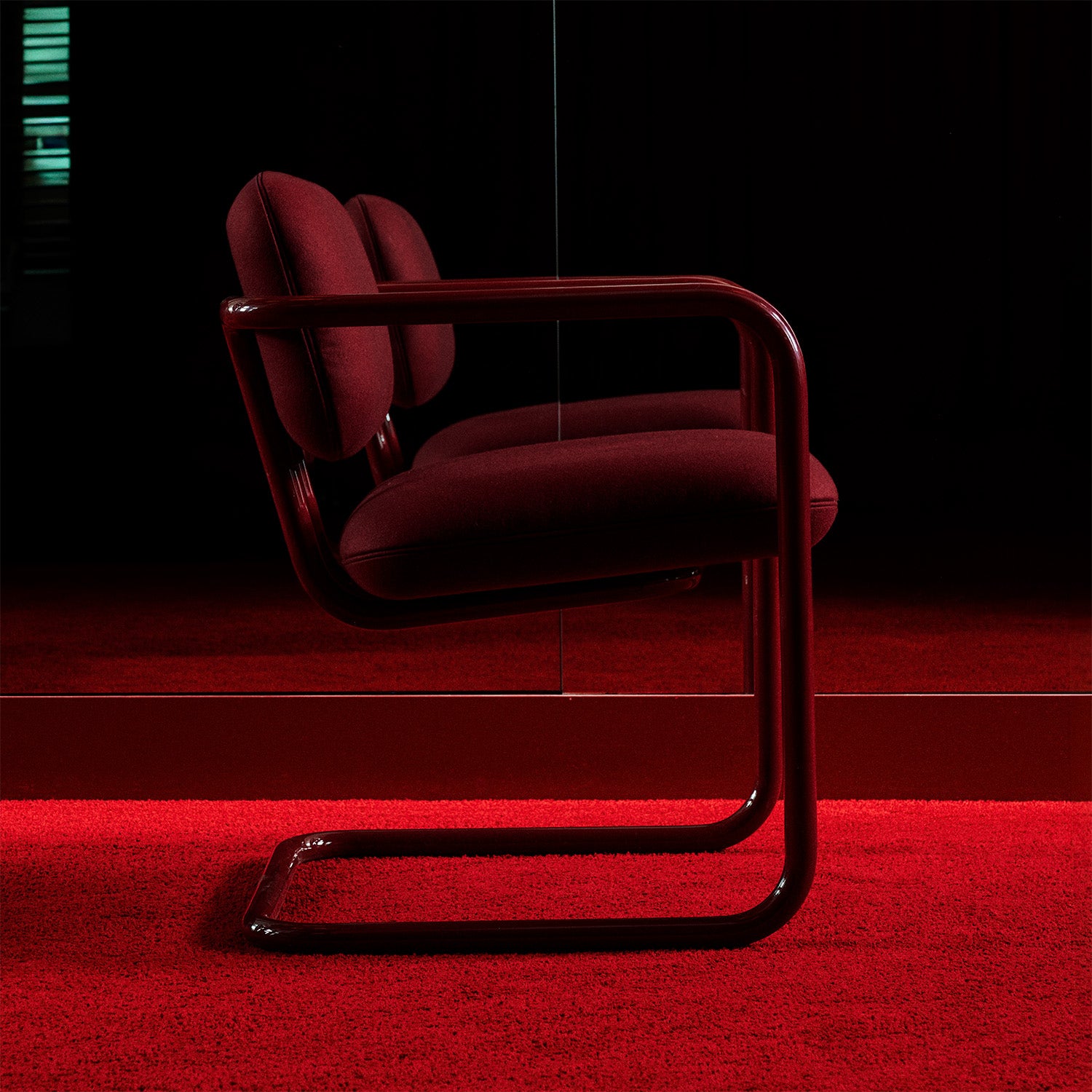 SOM79 Chair — Special Edition Red