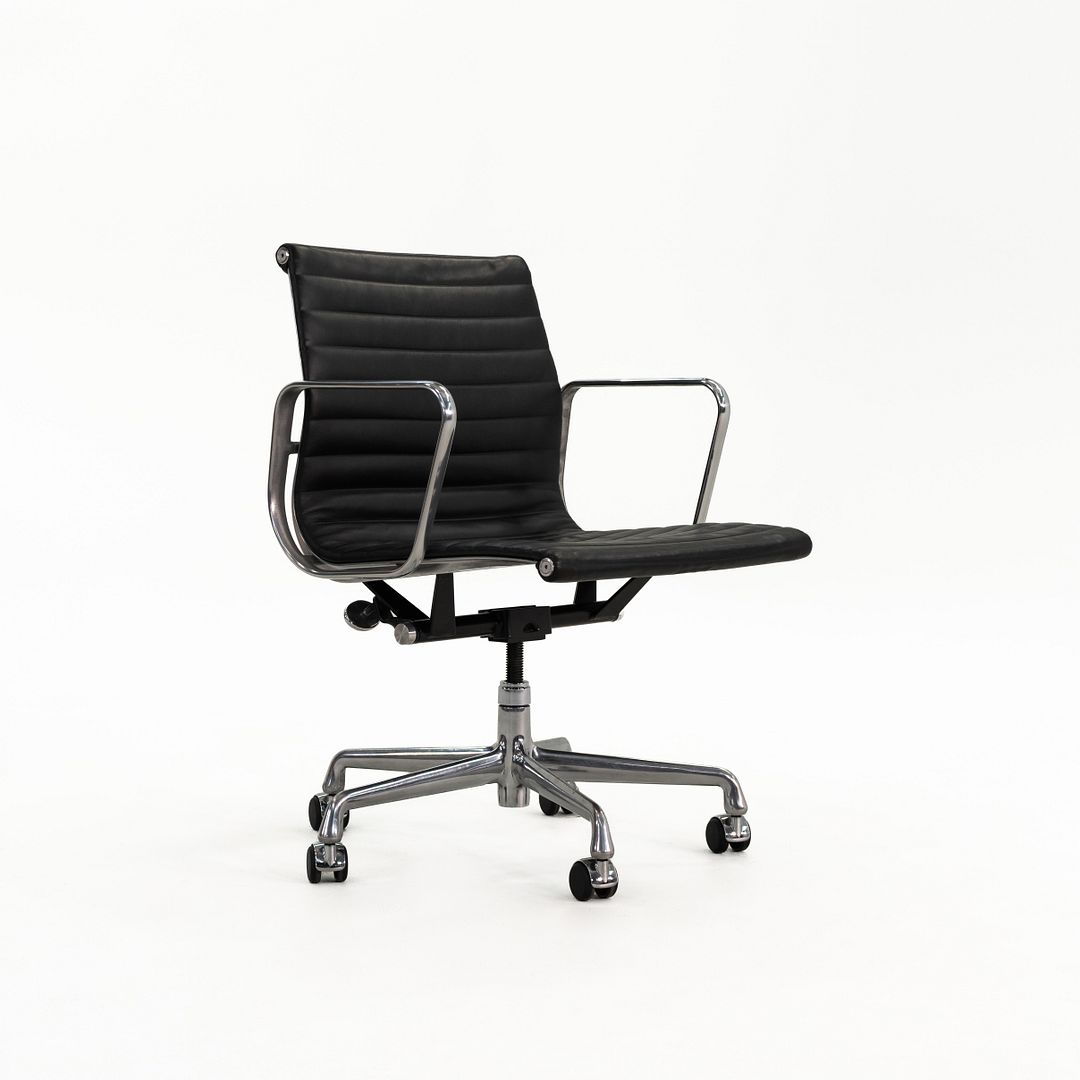 Aluminum Group Management Desk Chair, Model EA335