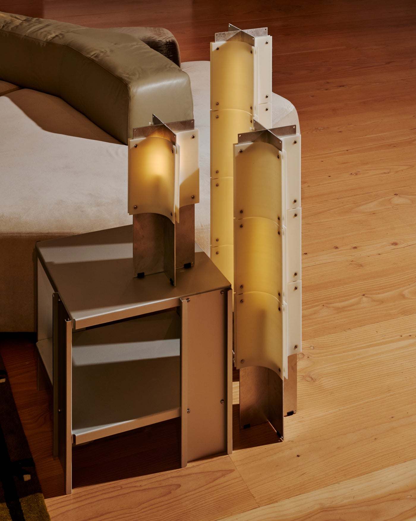 Tangent Table Lamp (MLS-01)