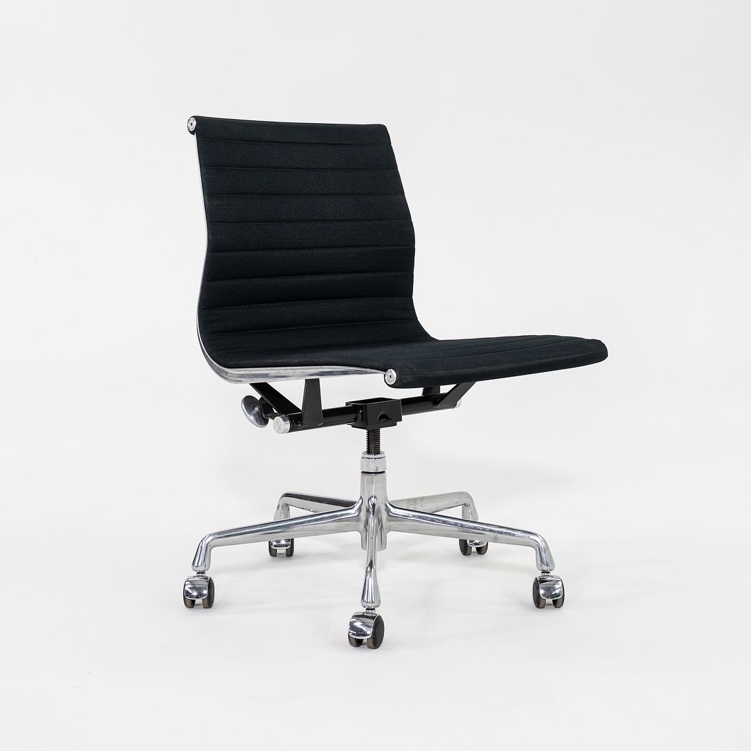 Aluminum Group Management Armless Desk Chair