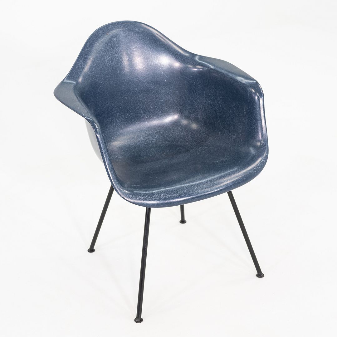 DAX Chair
