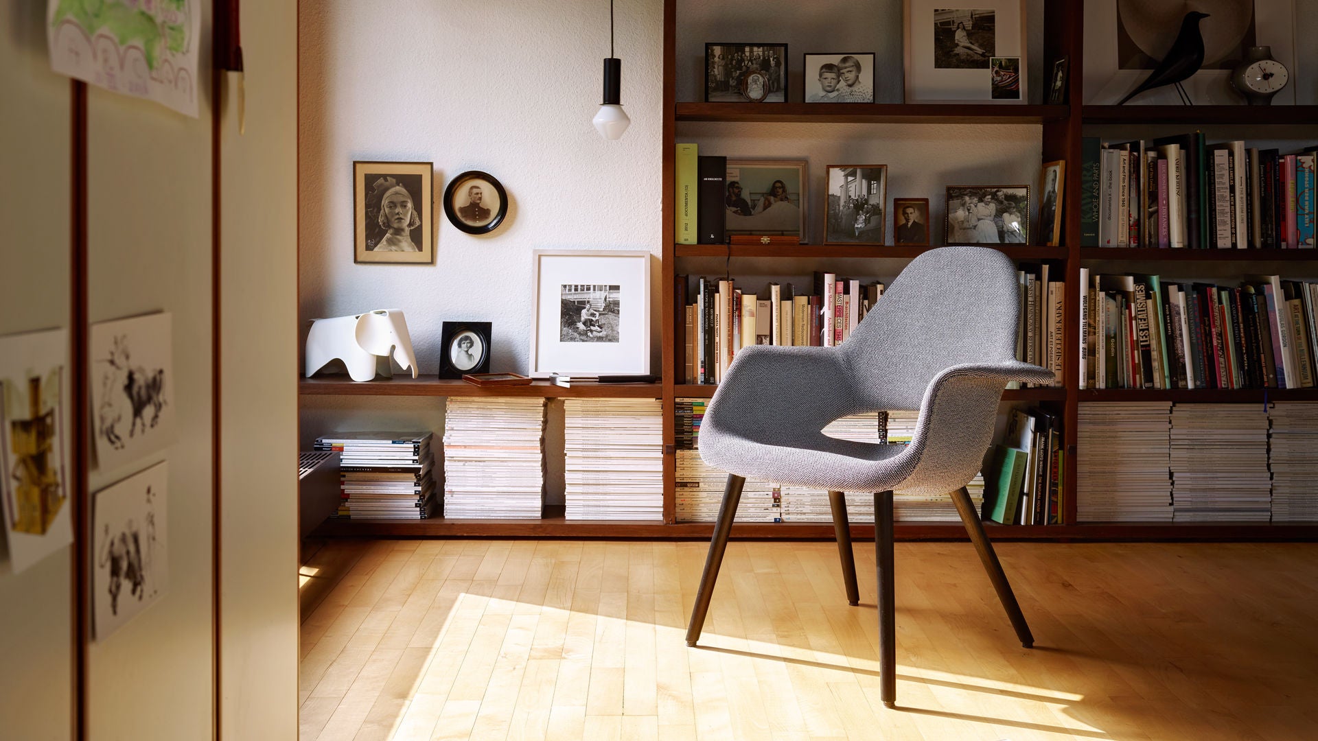 Eames Elephant RE