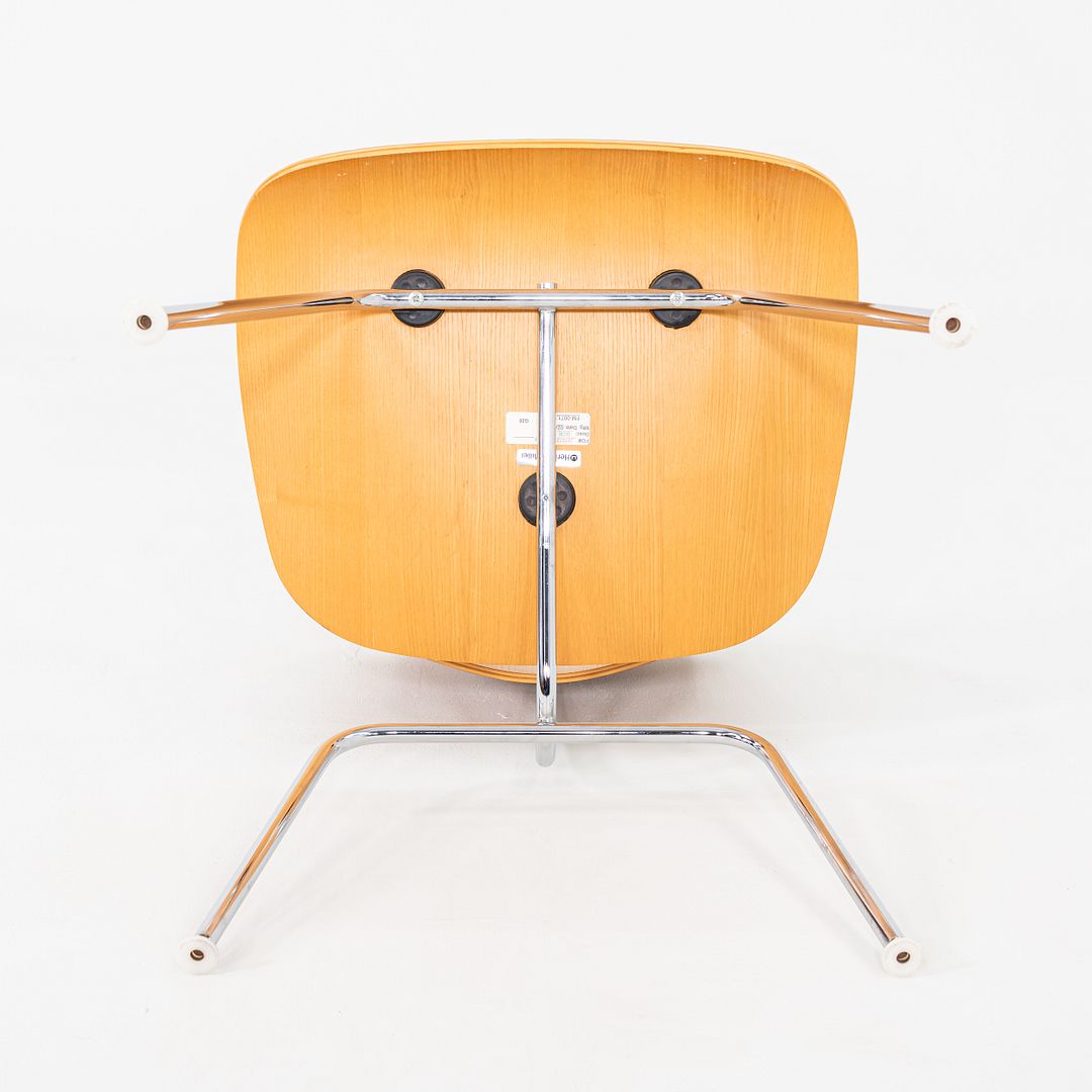 DCM Chair