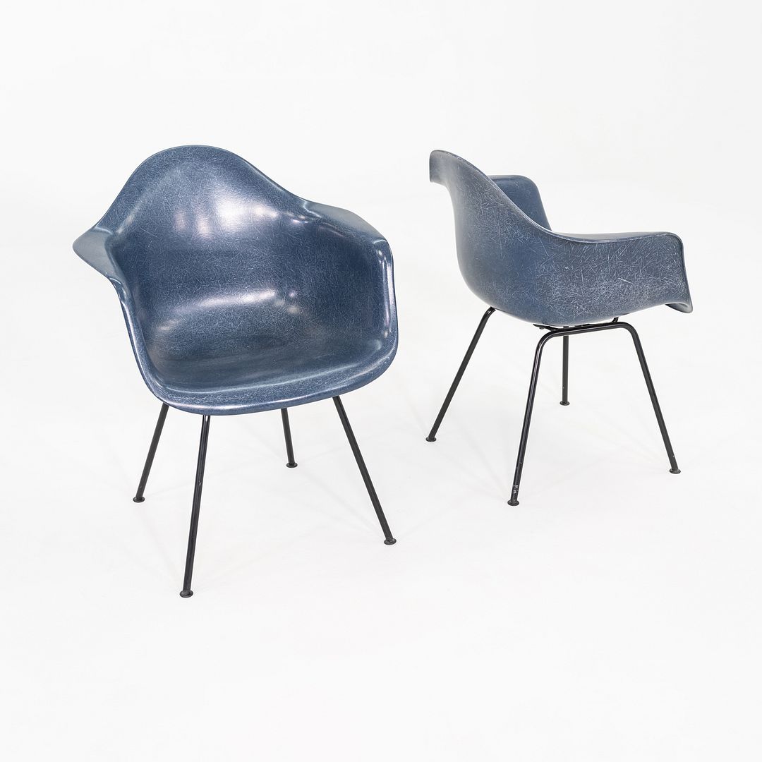 DAX Chair