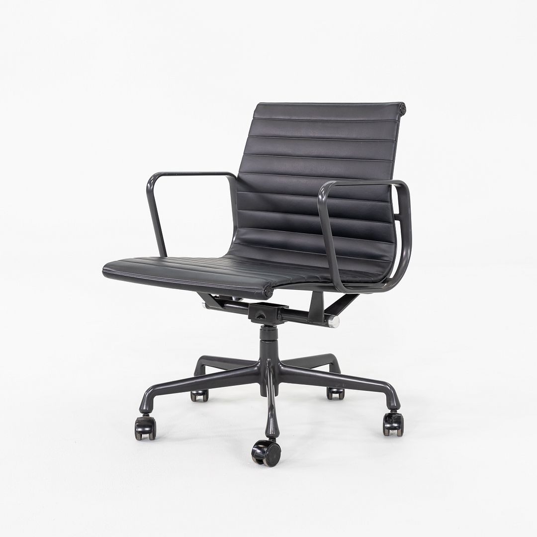 Aluminum Group Management Desk Chair, Model EA335