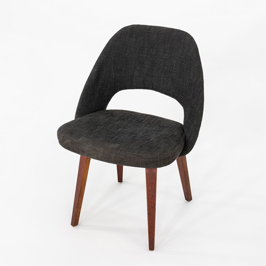 Saarinen Executive Side Chair